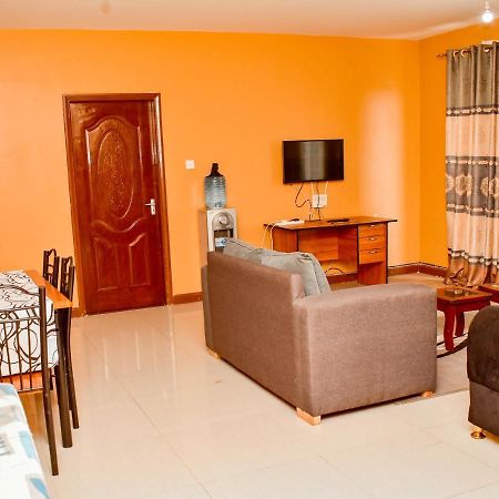 Apex Furnished Apartments ナイロビ エクステリア 写真