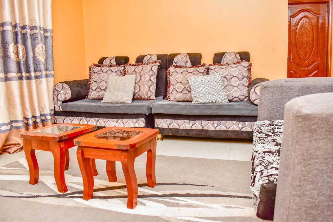 Apex Furnished Apartments ナイロビ エクステリア 写真